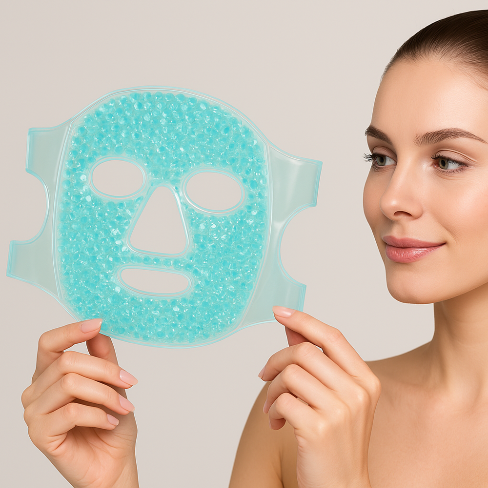 Frau hält die Eismaske in der Hand – handliche Form & modernes Design